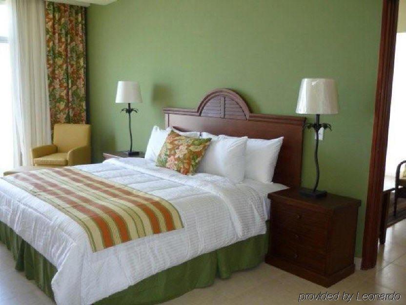 Gran Evenia Bijao Hotel Santa Clara  Bagian luar foto A bedroom at the resort
