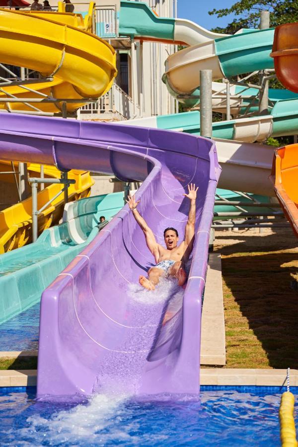 Gran Evenia Bijao Hotel Santa Clara  Bagian luar foto A water slide