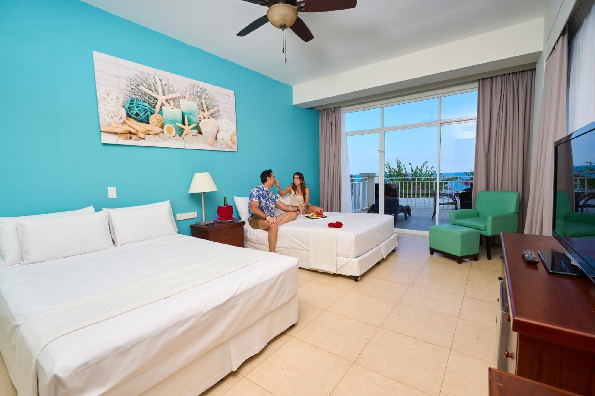 Gran Evenia Bijao Hotel Santa Clara  Ruang foto Deluxe Ocean View Room