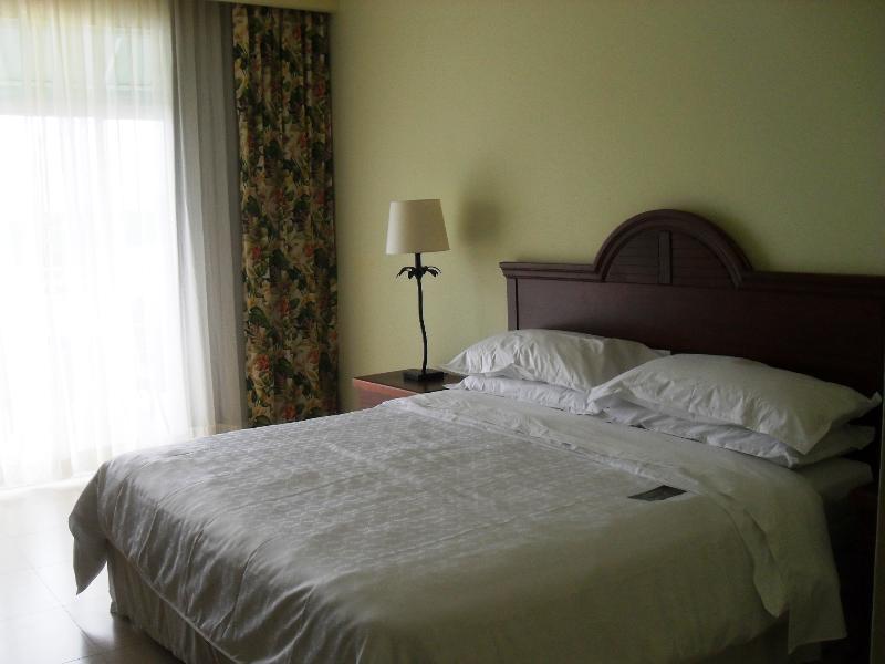 Gran Evenia Bijao Hotel Santa Clara  Bagian luar foto A bedroom