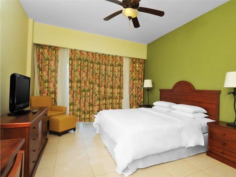 Gran Evenia Bijao Hotel Santa Clara  Bagian luar foto A bedroom at the Hilton San Francisco Airport