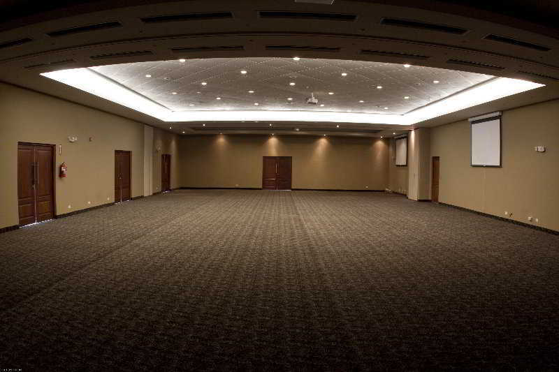 Gran Evenia Bijao Hotel Santa Clara  Bagian luar foto A typical conference room