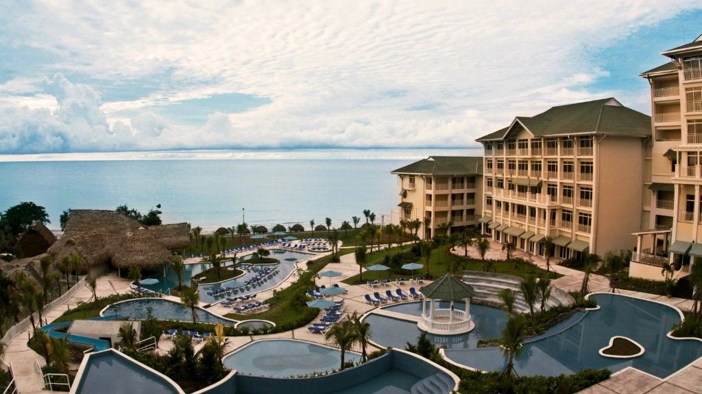 Gran Evenia Bijao Hotel Santa Clara  Bagian luar foto The resort's main pool